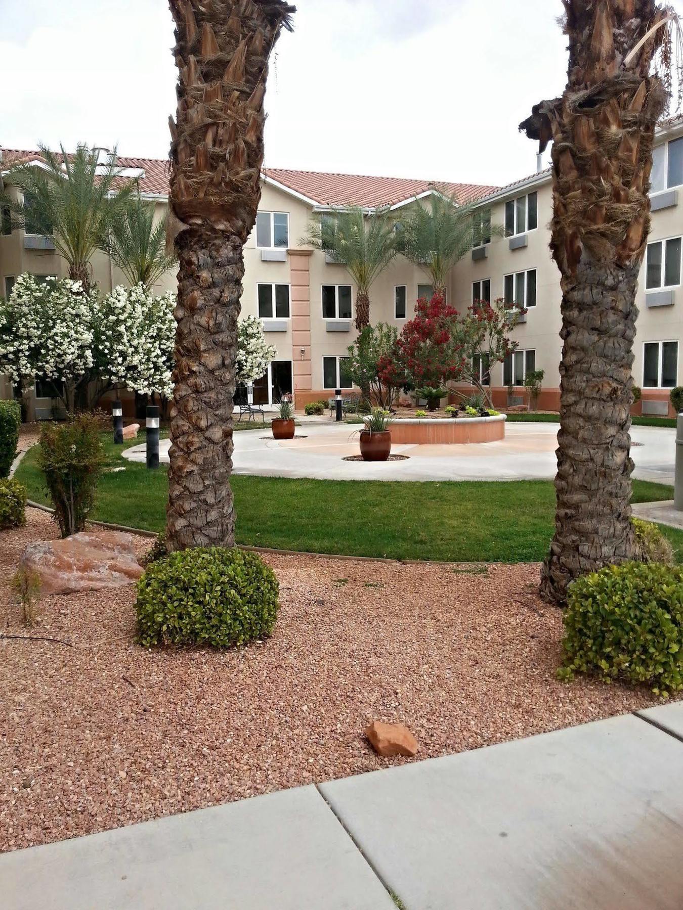 Mojave Edge Hotel เมสกีต ภายนอก รูปภาพ