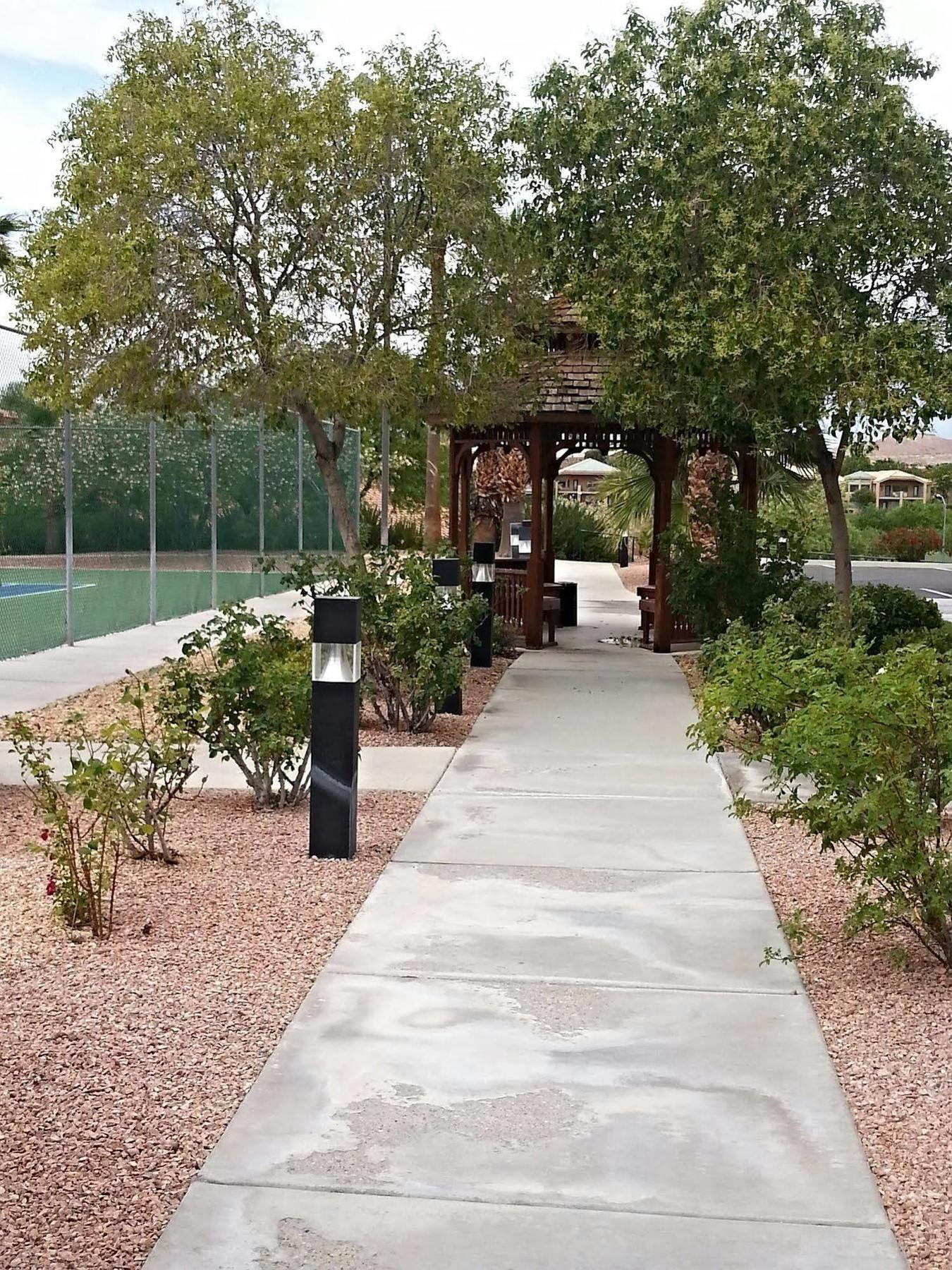 Mojave Edge Hotel เมสกีต ภายนอก รูปภาพ